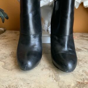 Jessica Simpson Black Heeled Boots with Polished Finish